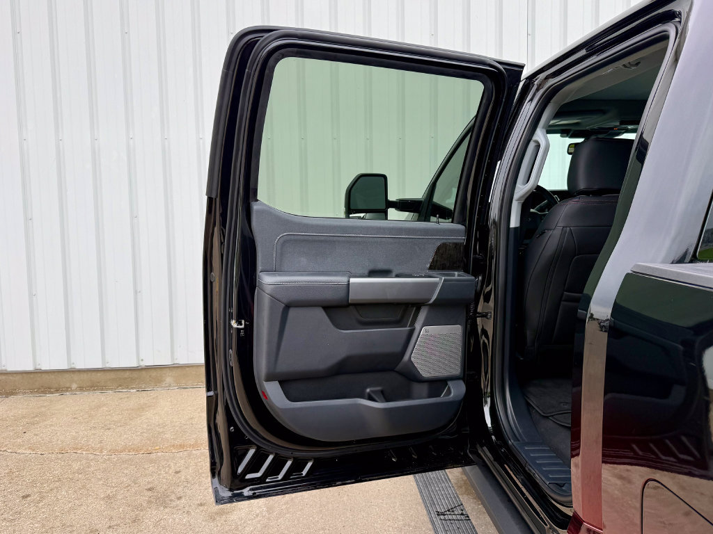 New 2026 Ford F350 Lariat AWD/4WD image 16