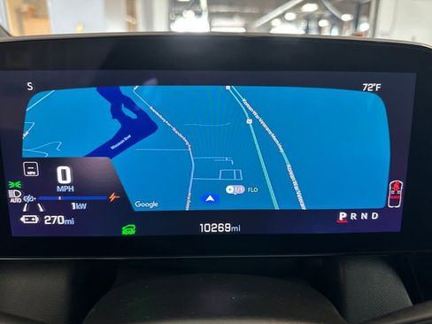 Used 2025 Chevrolet Equinox EV RS image 17