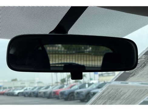 Used 2013 Toyota RAV4 LE FWD image 24