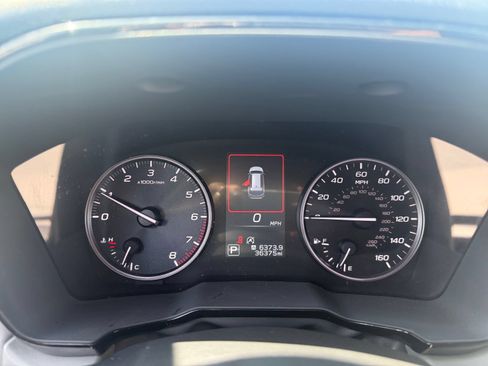 Used 2024 Subaru Outback Premium AWD/4WD image 21