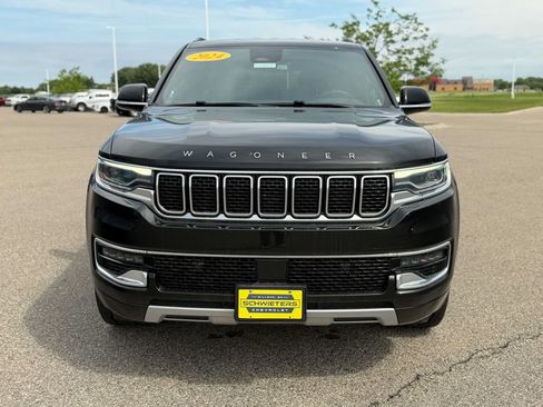 Used 2024 Jeep Wagoneer Series II w/ Flexible Seating Group AWD/4WD image 2