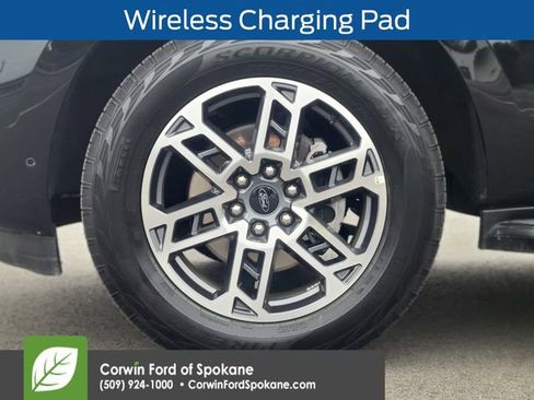 Certified 2025 Ford Expedition Active image 10