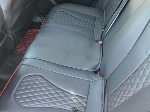 Used 2020 Toyota RAV4 LE FWD image 14