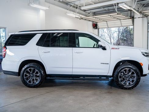 Used 2021 Chevrolet Tahoe Z71 w/ Luxury Package image 5