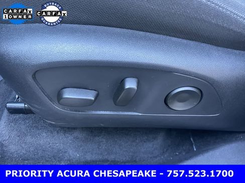 Used 2025 GMC Acadia Elevation image 10