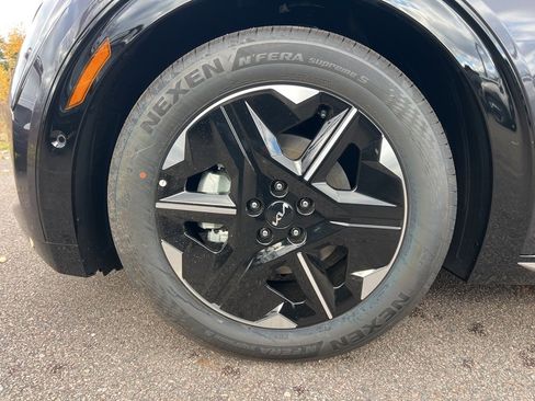 New 2025 Kia EV6 Wind image 7