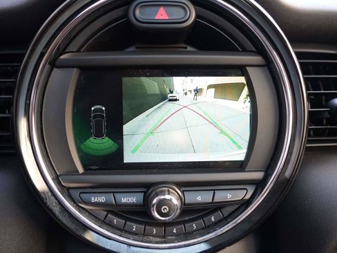 Used 2019 MINI Cooper 4-Door Hardtop FWD image 27