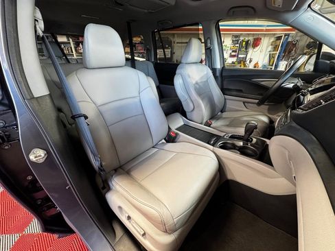 Used 2019 Honda Pilot EX-L image 9