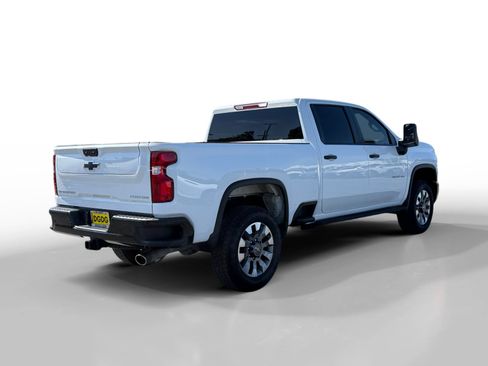 Used 2025 Chevrolet Silverado 2500 Custom w/ Custom Value Package AWD/4WD image 5