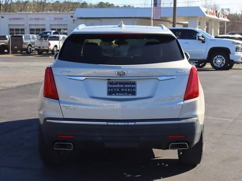 Used 2017 Cadillac XT5 Premium Luxury image 5
