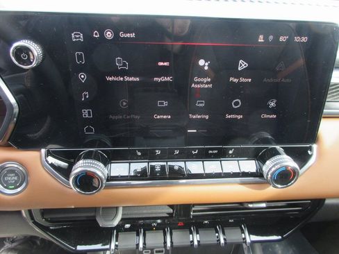 New 2026 GMC Canyon AT4 AWD/4WD image 16