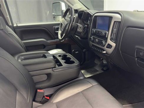 Used 2016 GMC Sierra 2500 SLT w/ Duramax Plus Package image 19