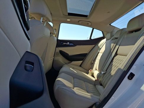 Certified 2023 Nissan Maxima Platinum w/ Sport Mat Group FWD image 10