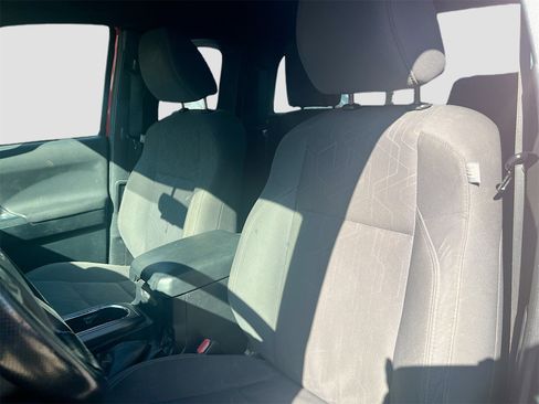 Used 2016 Toyota Tacoma TRD Sport image 20