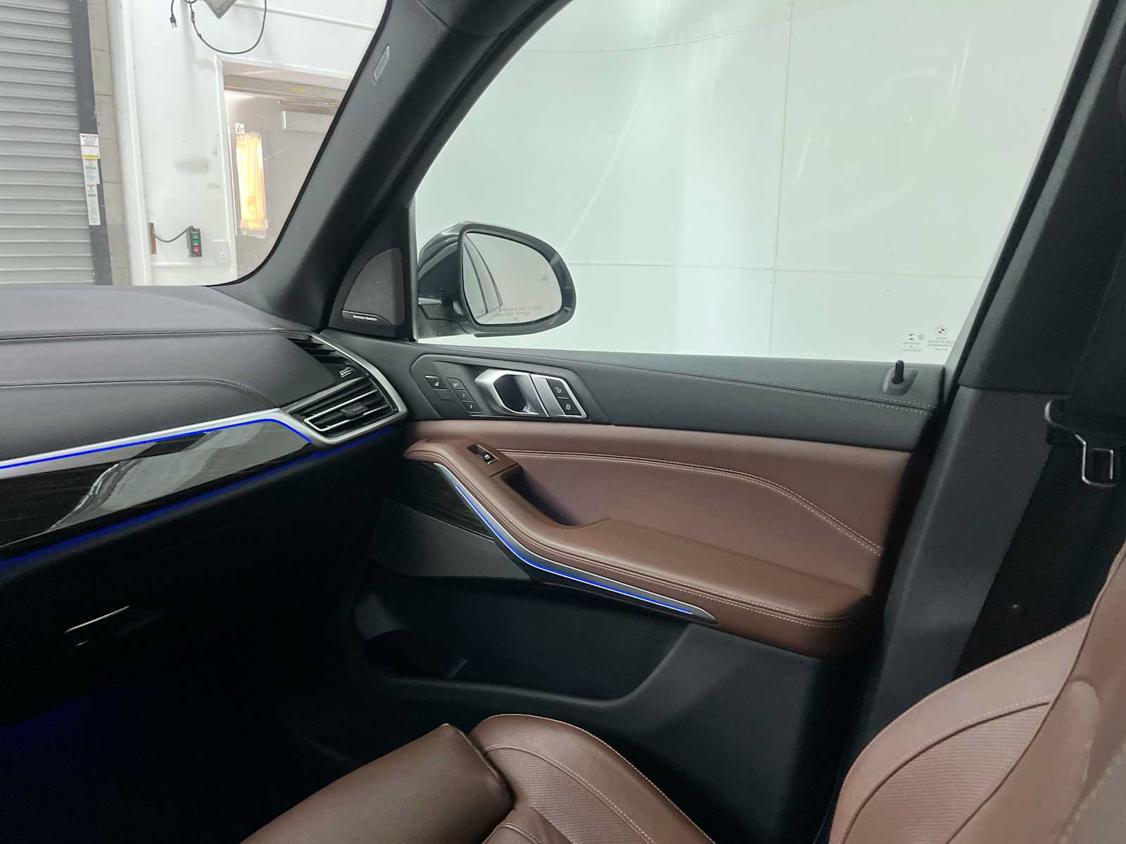 Used 2020 BMW X5 xDrive40i w/ Premium Package AWD/4WD image 11