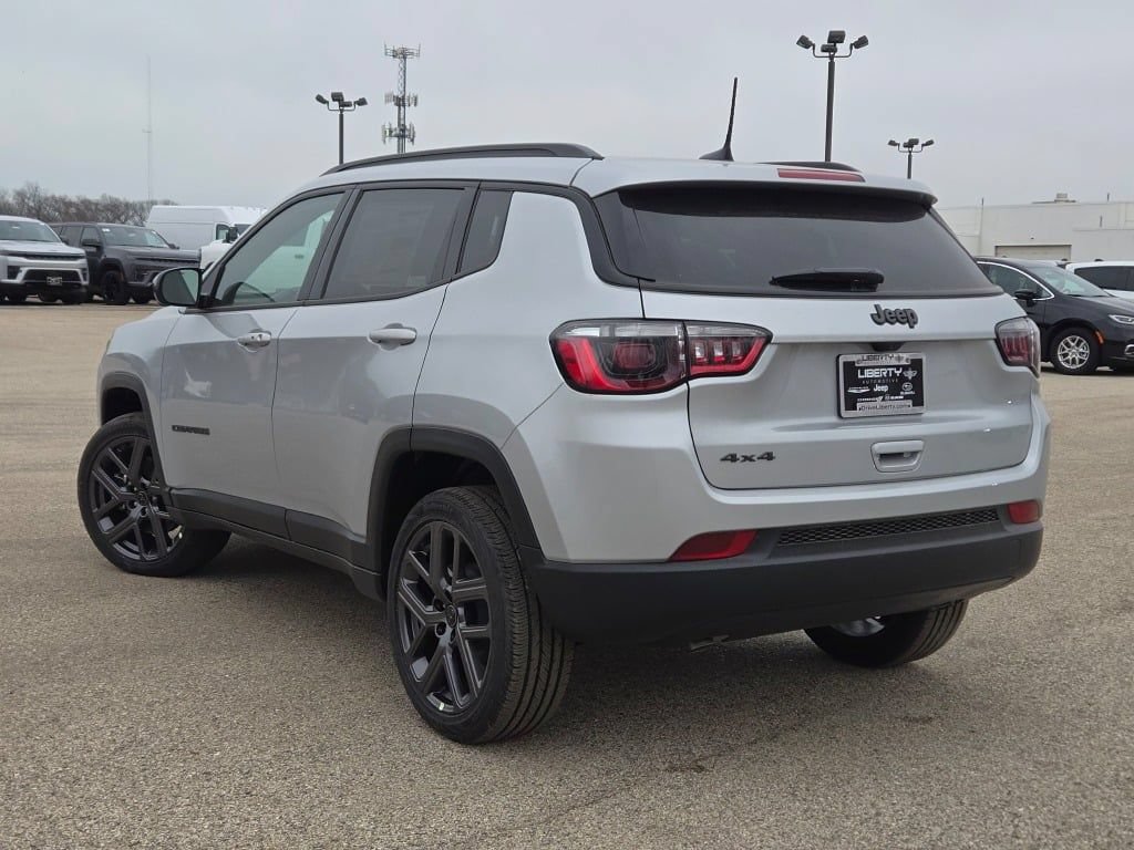 New 2026 Jeep Compass Latitude AWD/4WD image 17
