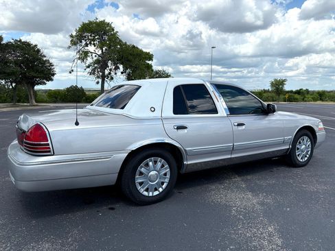 Used 2005 Mercury Grand Marquis GS image 46