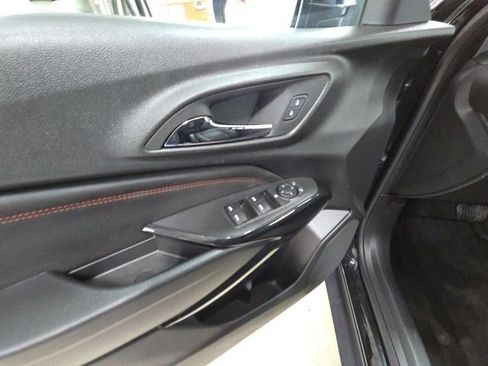 Used 2024 Chevrolet Trax RS w/ Driver Confidence Package image 18