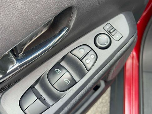 Used 2023 Nissan Kicks SV FWD image 21