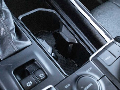 Certified 2024 Toyota Grand Highlander XLE image 26