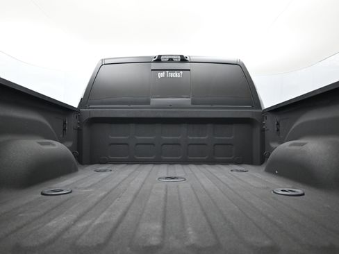 Used 2023 RAM 2500 Big Horn w/ Level B Equipment Group image 6