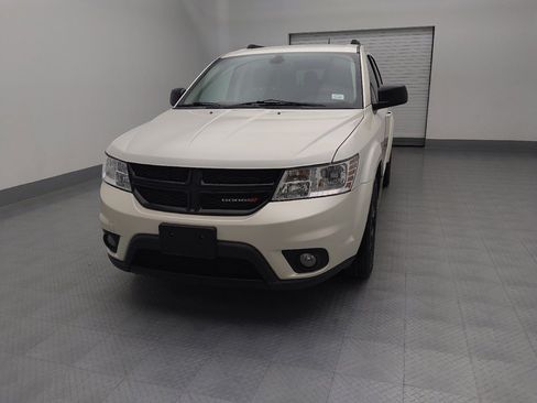 Used 2019 Dodge Journey SE w/ Connectivity Group image 15