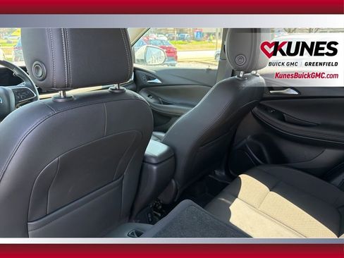 Used 2025 Buick Encore GX Preferred image 34