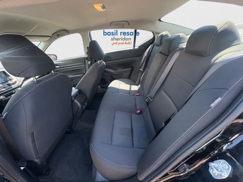 Used 2025 Nissan Altima 2.5 SV AWD/4WD image 20