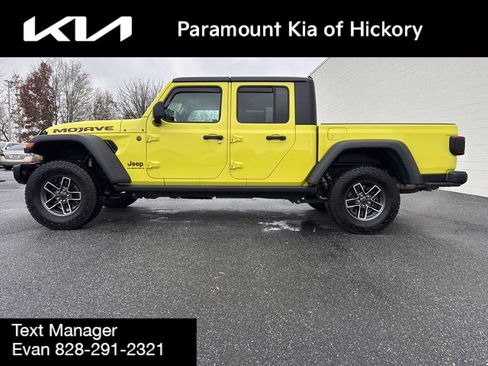 Used 2024 Jeep Gladiator Mojave w/ Technology Group image 5
