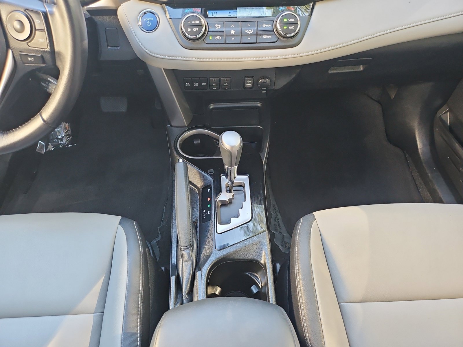Used 2017 Toyota RAV4 Limited w/ Advanced Technology Package AWD/4WD image 29