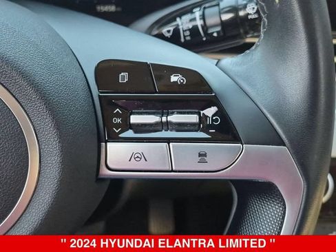 Used 2024 Hyundai Elantra Limited FWD image 21