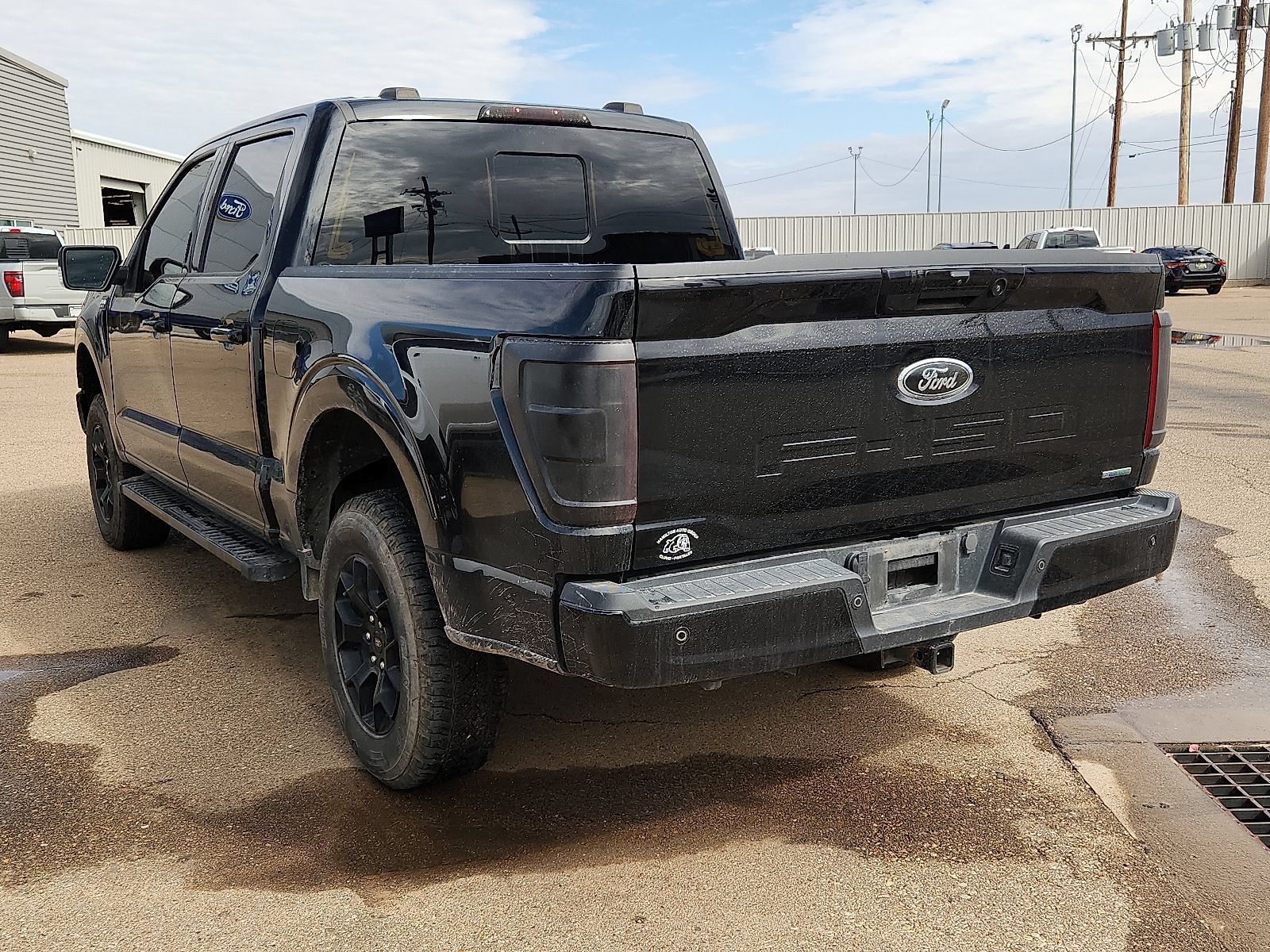 Used 2023 Ford F150 Lariat AWD/4WD image 2