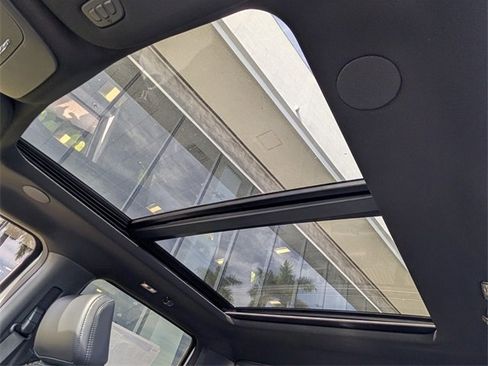 New 2025 Ford F150 Platinum w/ Equipment Group 702A High image 9