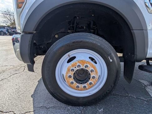 Used 2019 Ford F550 2WD Regular Cab Super Duty image 8