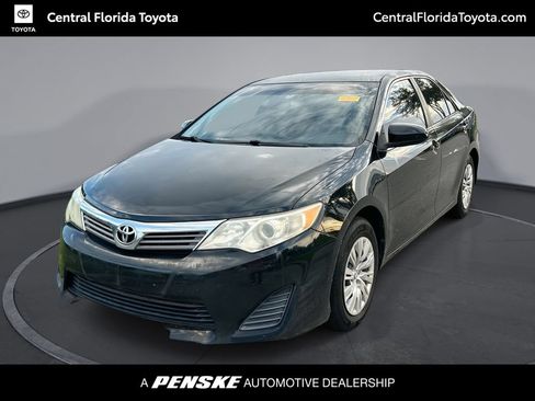 Used 2014 Toyota Camry FWD image 1