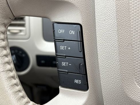 Used 2012 Ford Escape XLT image 13