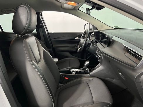 Used 2025 Buick Encore GX Preferred image 30