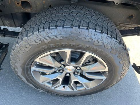 Certified 2024 Chevrolet Silverado 1500 LT AWD/4WD image 25