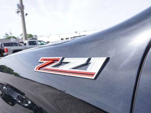 Used 2021 Chevrolet Silverado 1500 LT Trail Boss w/ Convenience Package II image 7