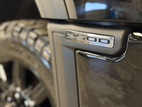 Used 2024 GMC Sierra 2500 AT4 w/ AT4 Preferred Package AWD/4WD image 55