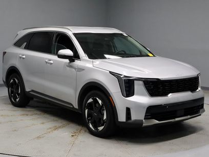 Used 2025 Kia Sorento EX