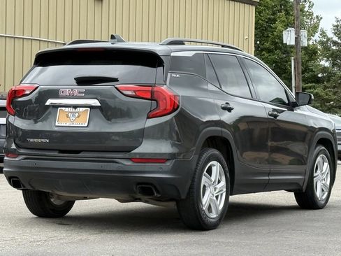 Used 2019 GMC Terrain SLE w/ Driver Convenience Package image 4