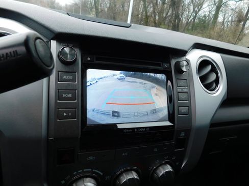 Used 2019 Toyota Tundra SR5 image 10