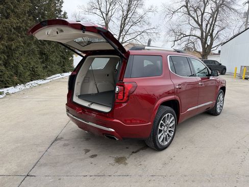 Used 2023 GMC Acadia Denali w/ Denali Ultimate Package image 32