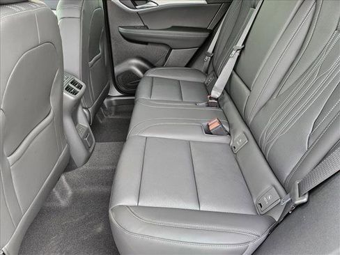 New 2026 Buick Envision Avenir image 16