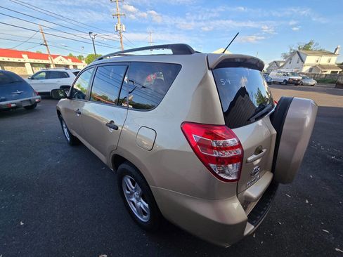 Used 2011 Toyota RAV4 4WD w/ Base L4 Extra Value Pkg image 8