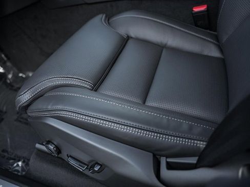 New 2026 Volvo XC90 B6 Ultra w/ Protection Package image 32