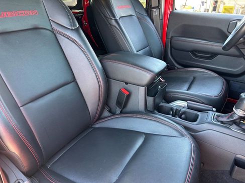 Used 2021 Jeep Wrangler Unlimited Rubicon AWD/4WD image 11