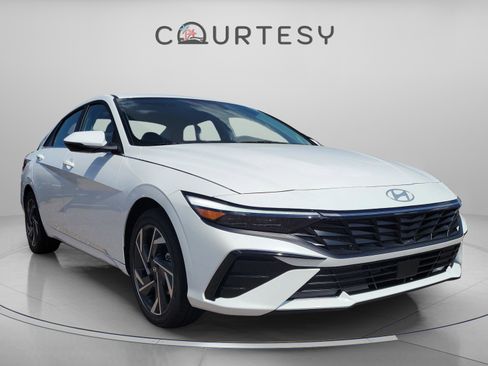 New 2026 Hyundai Elantra Limited image 5