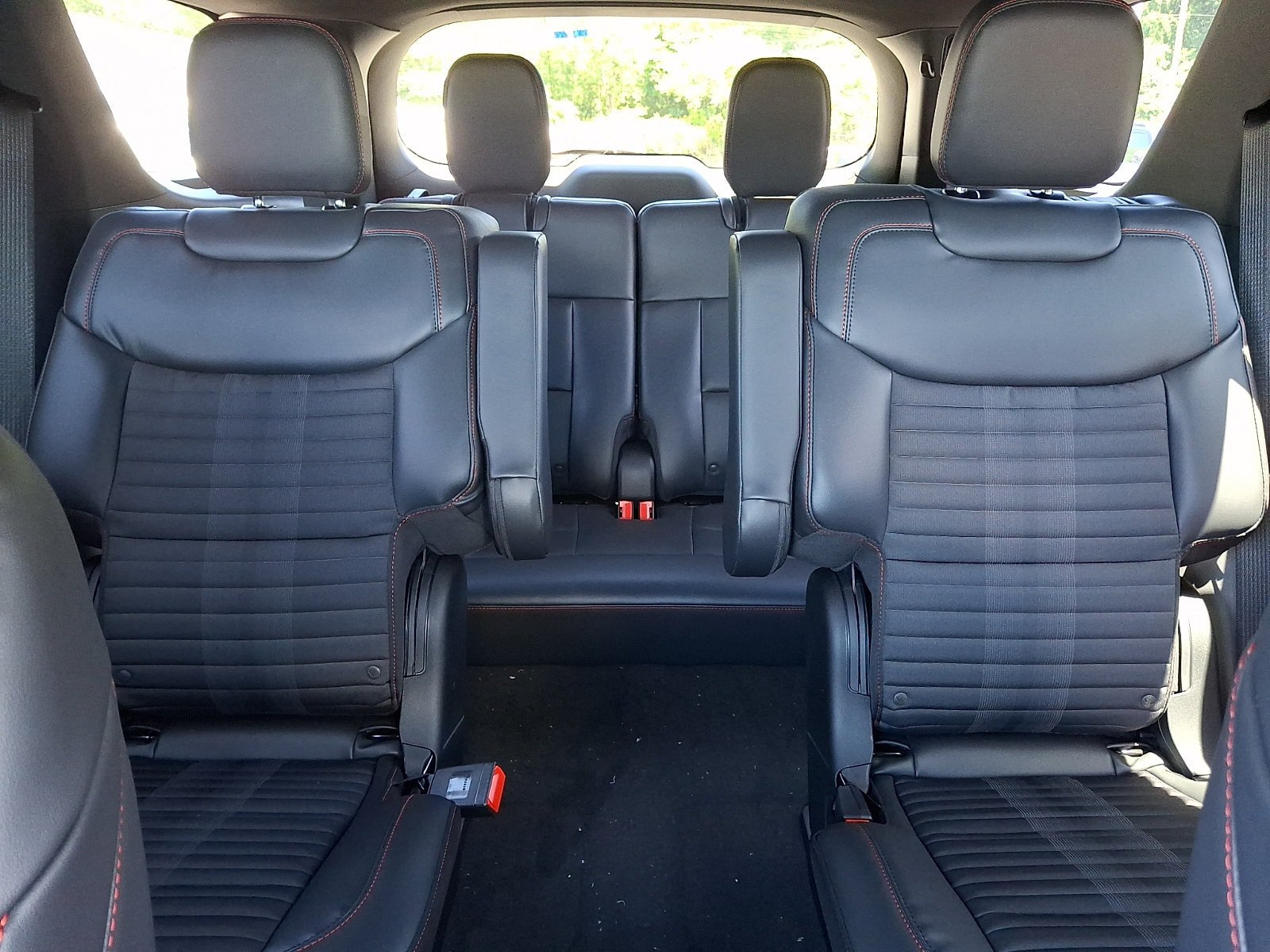 New 2026 Ford Explorer ST-Line AWD/4WD image 11
